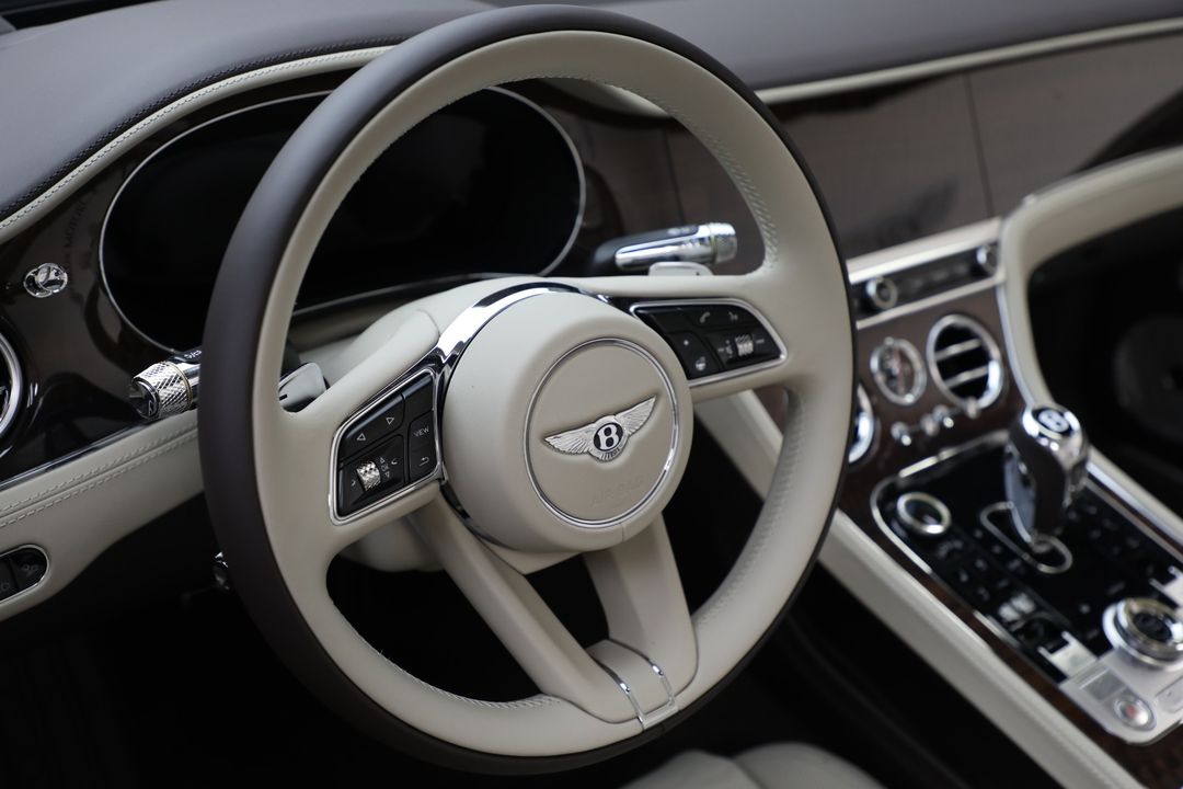 2025 Bentley Continental