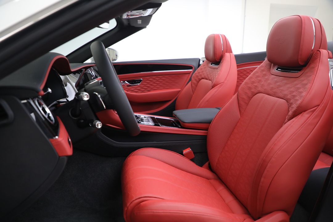2025 Bentley Continental
