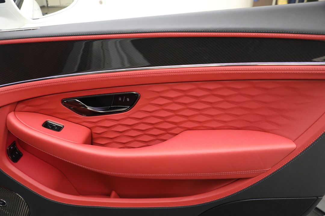 2025 Bentley Continental