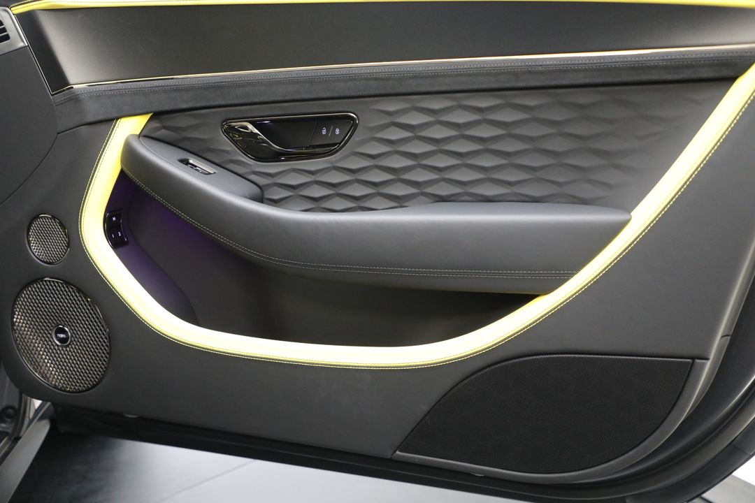 2025 Bentley Continental
