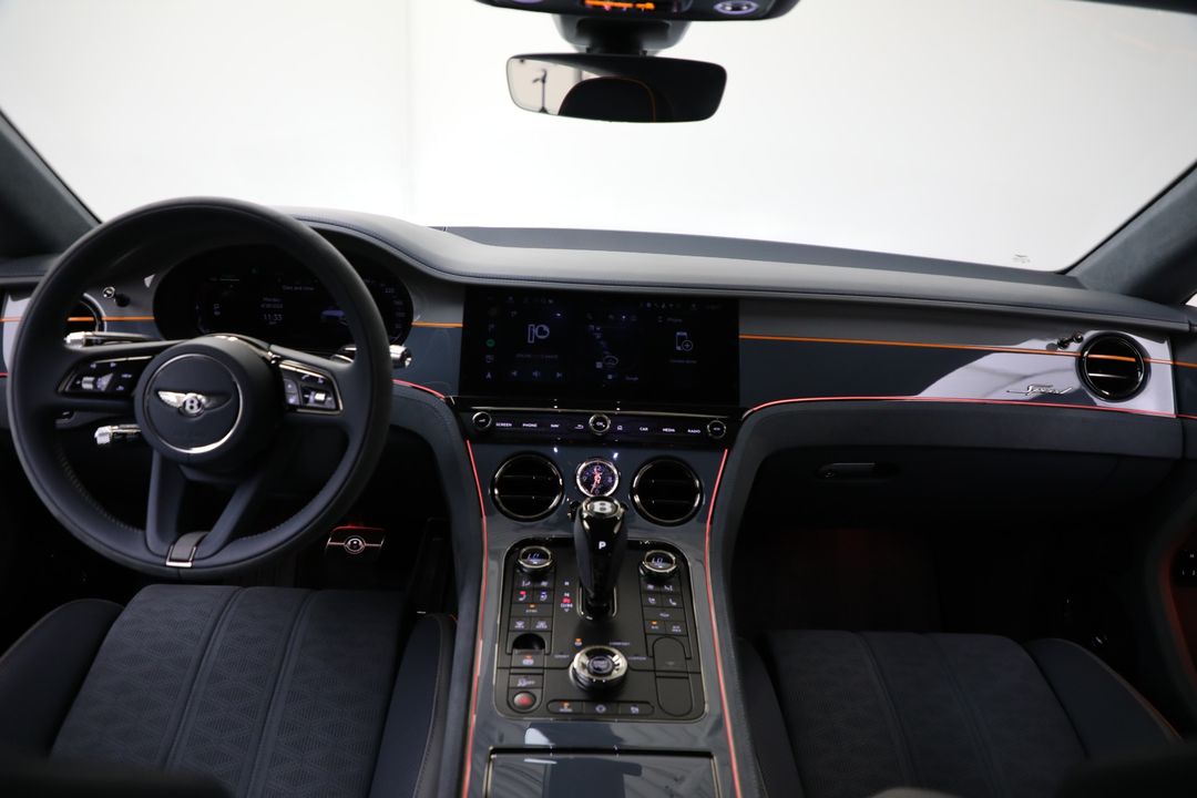 2025 Bentley Continental