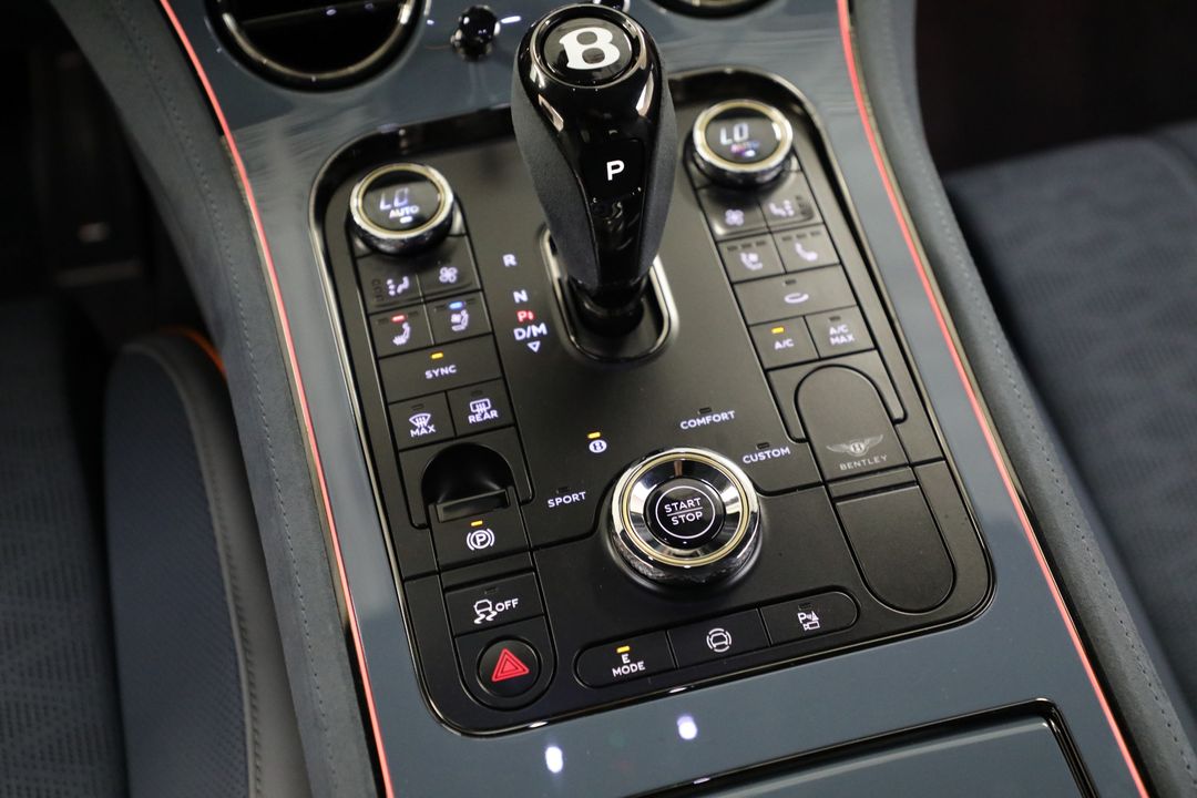 2025 Bentley Continental