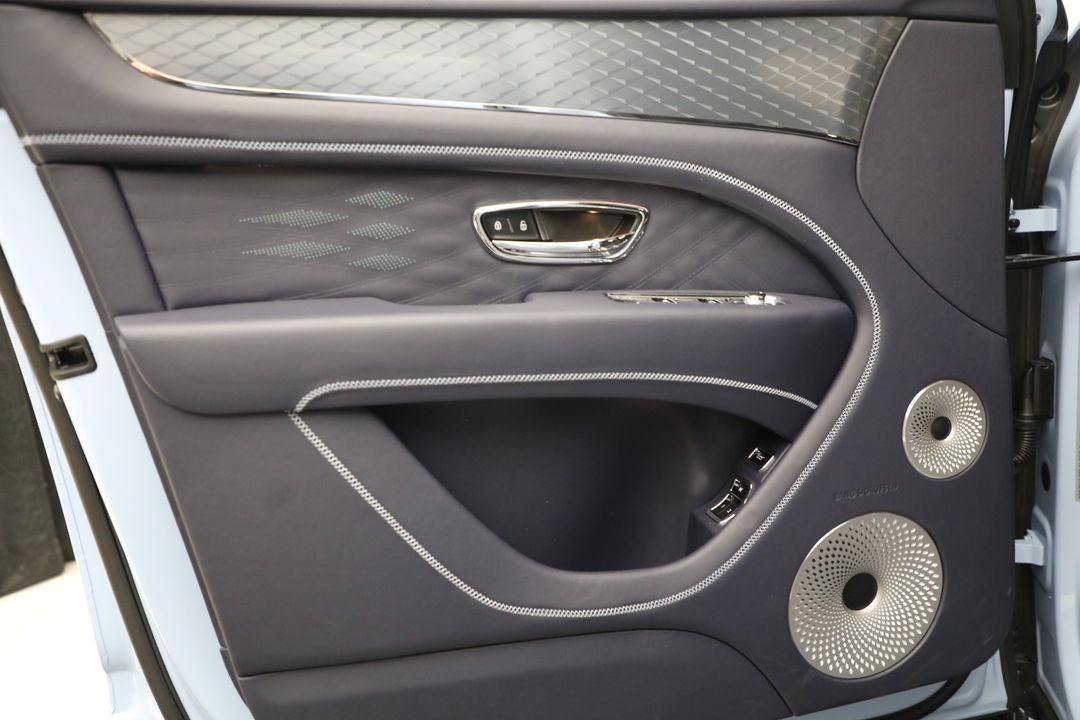 2025 Bentley Bentayga