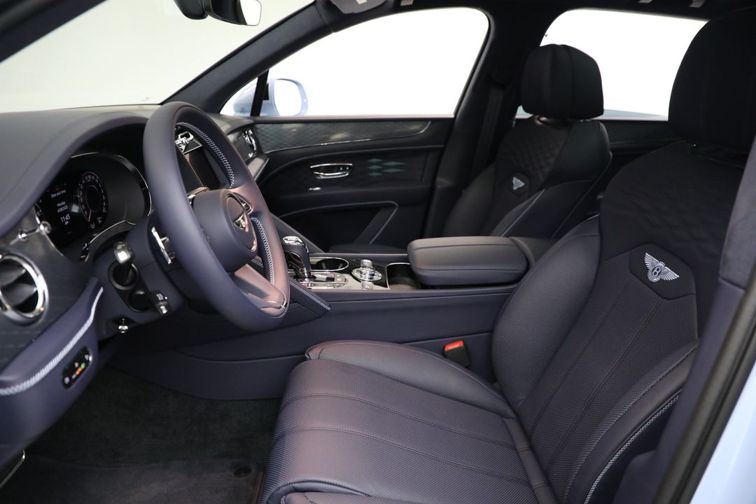 2025 Bentley Bentayga