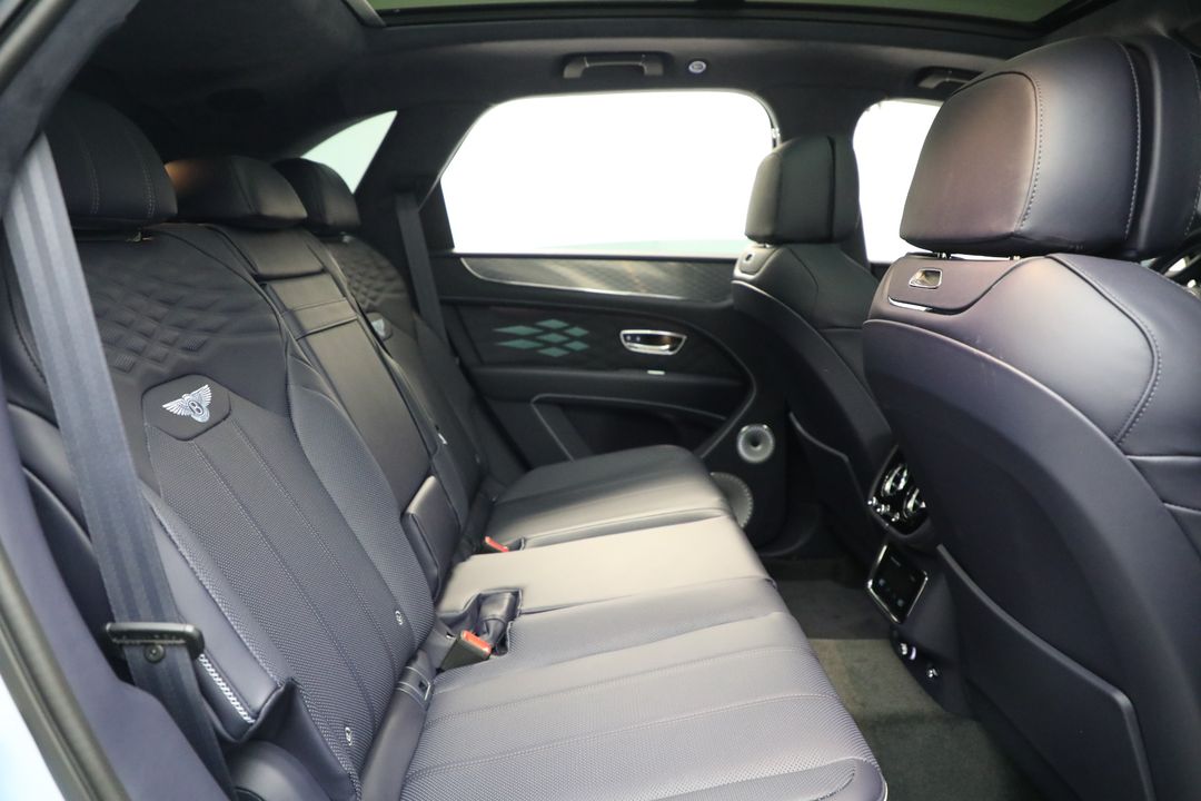 2025 Bentley Bentayga