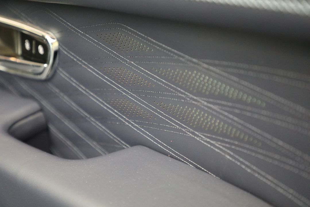 2025 Bentley Bentayga