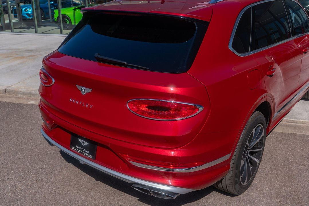 2024 Bentley Bentayga EWB