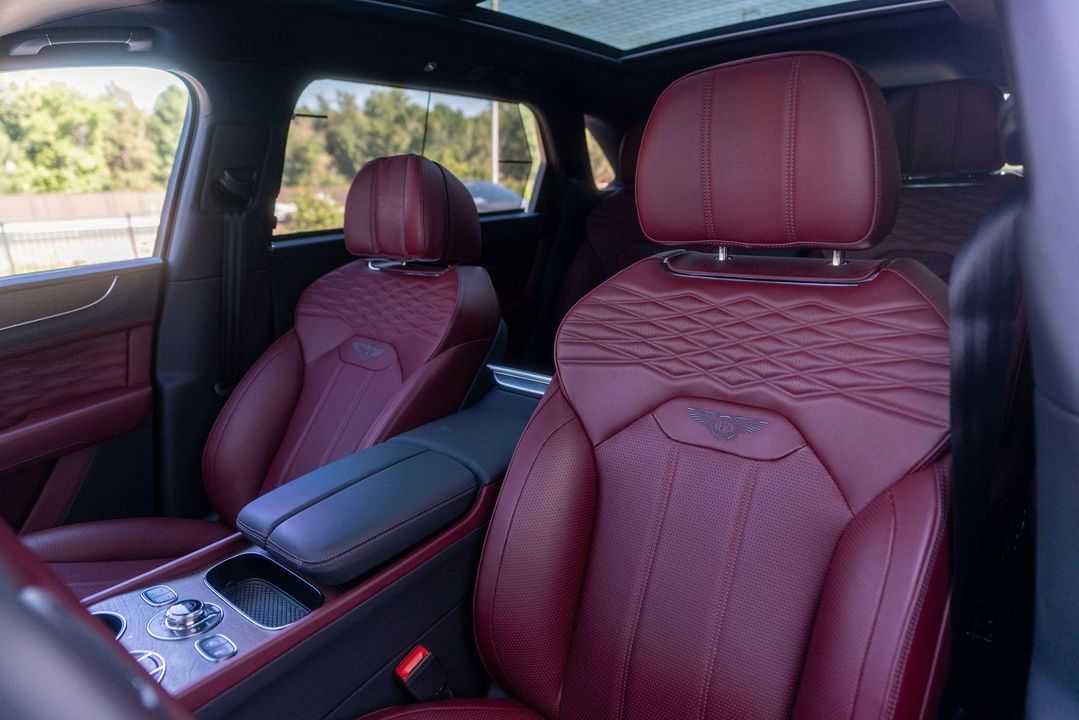 2024 Bentley Bentayga EWB