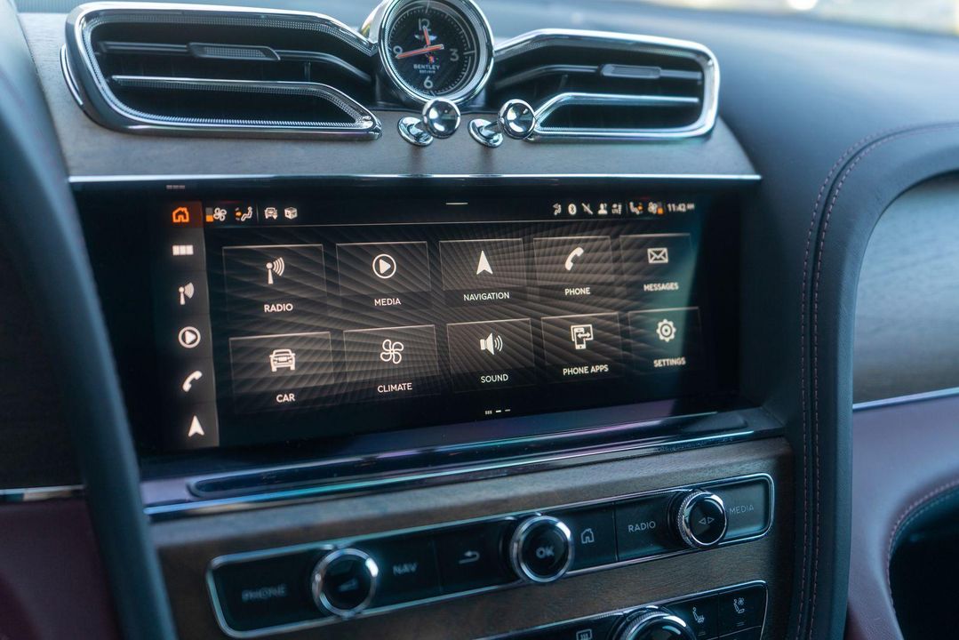 2024 Bentley Bentayga EWB