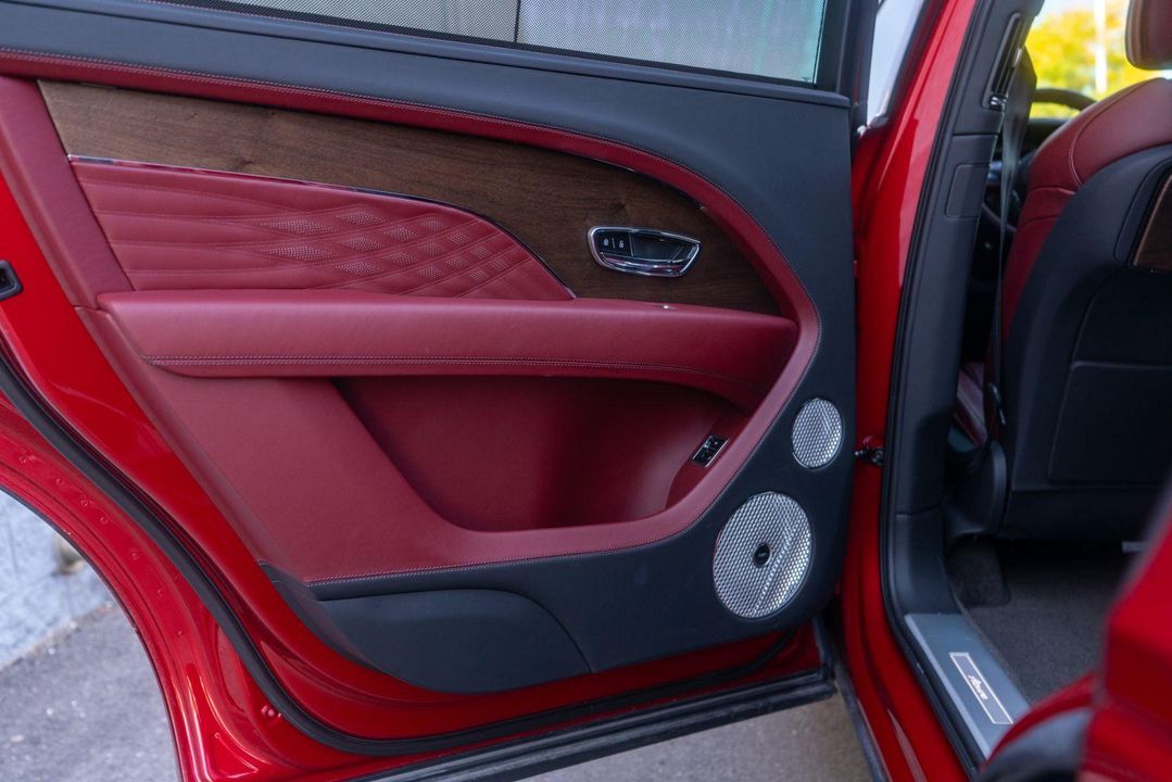2024 Bentley Bentayga EWB
