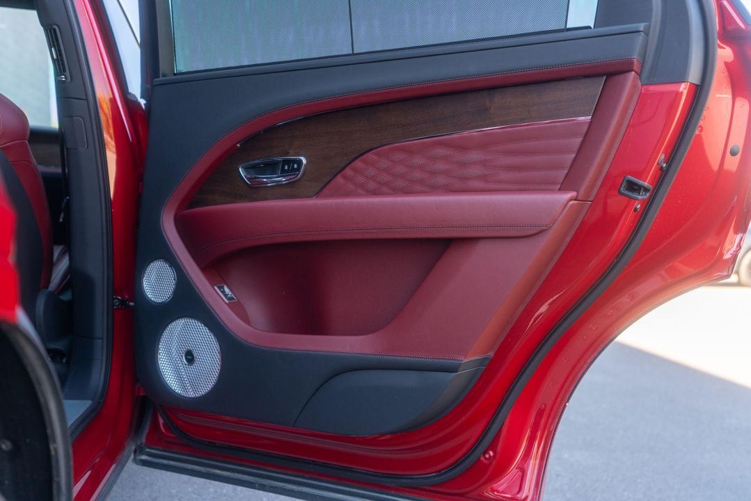 2024 Bentley Bentayga EWB