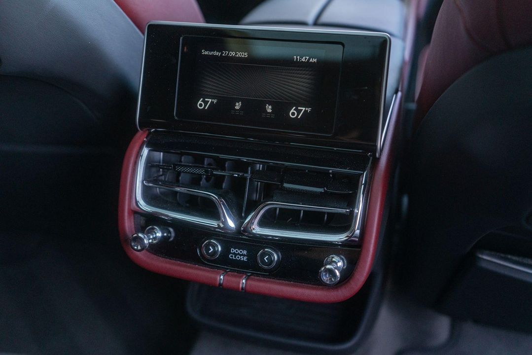 2024 Bentley Bentayga EWB