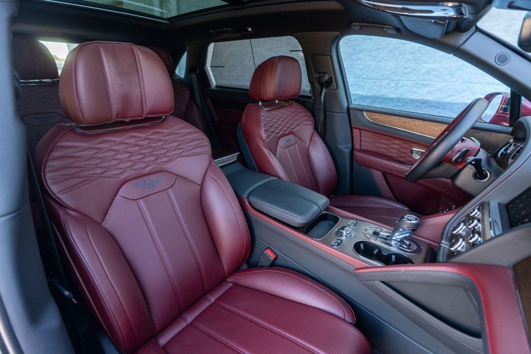 2024 Bentley Bentayga EWB