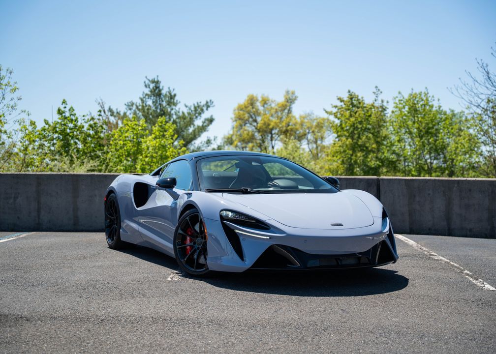 2025 McLaren Artura Spider
