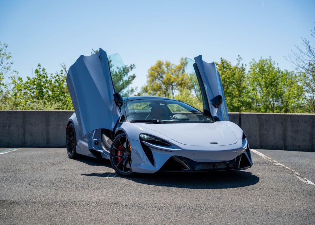 2025 McLaren Artura Spider