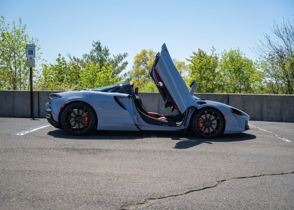 2025 McLaren Artura Spider