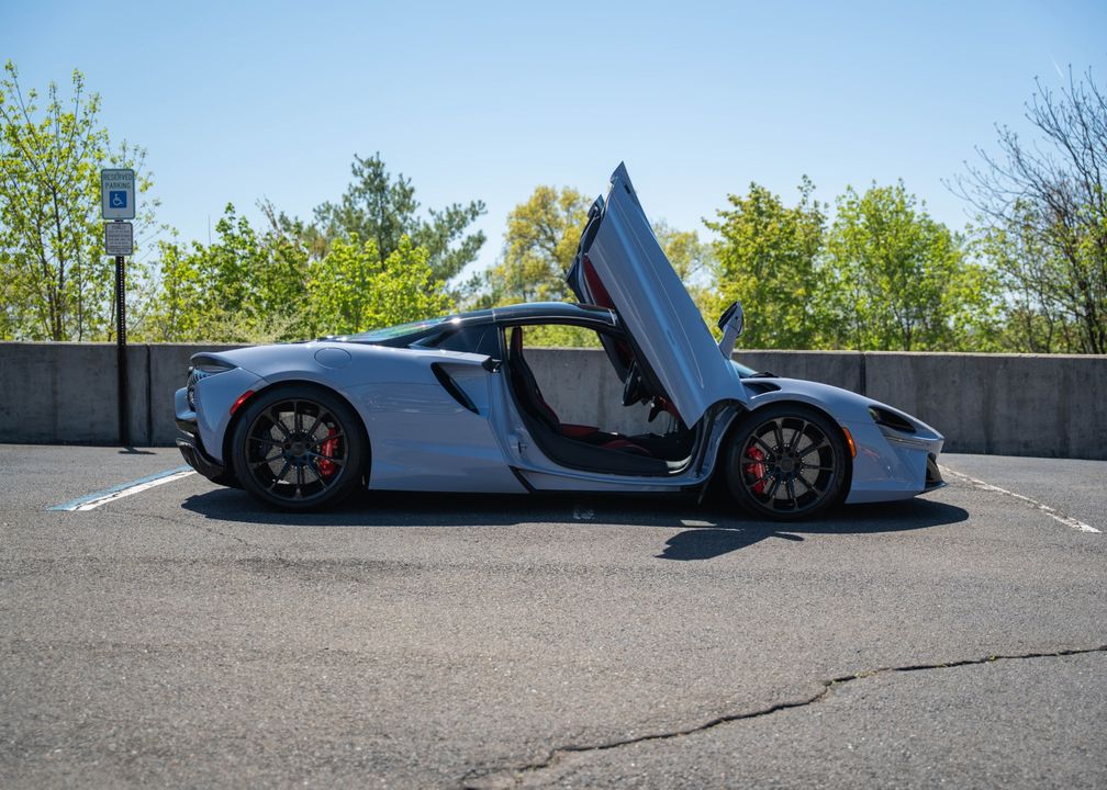2025 McLaren Artura Spider