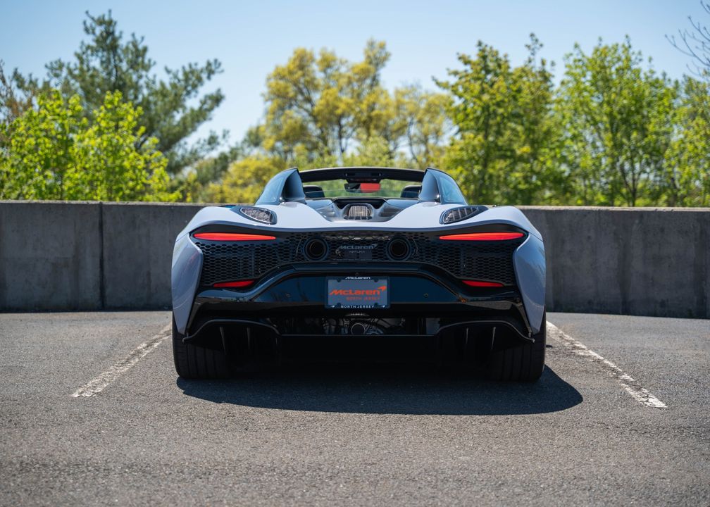 2025 McLaren Artura Spider