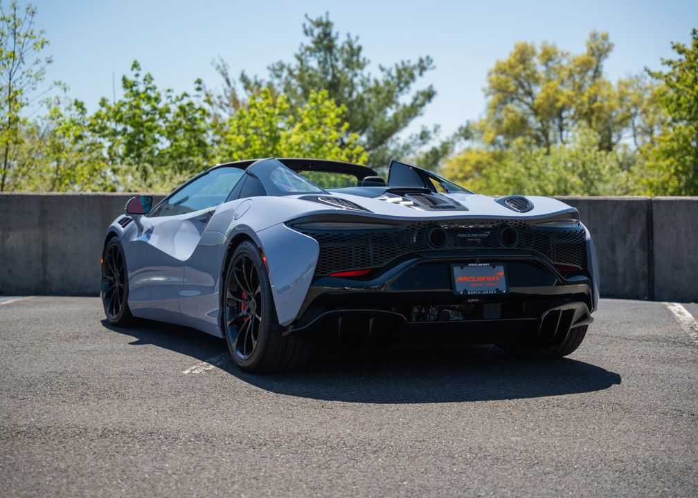 2025 McLaren Artura Spider