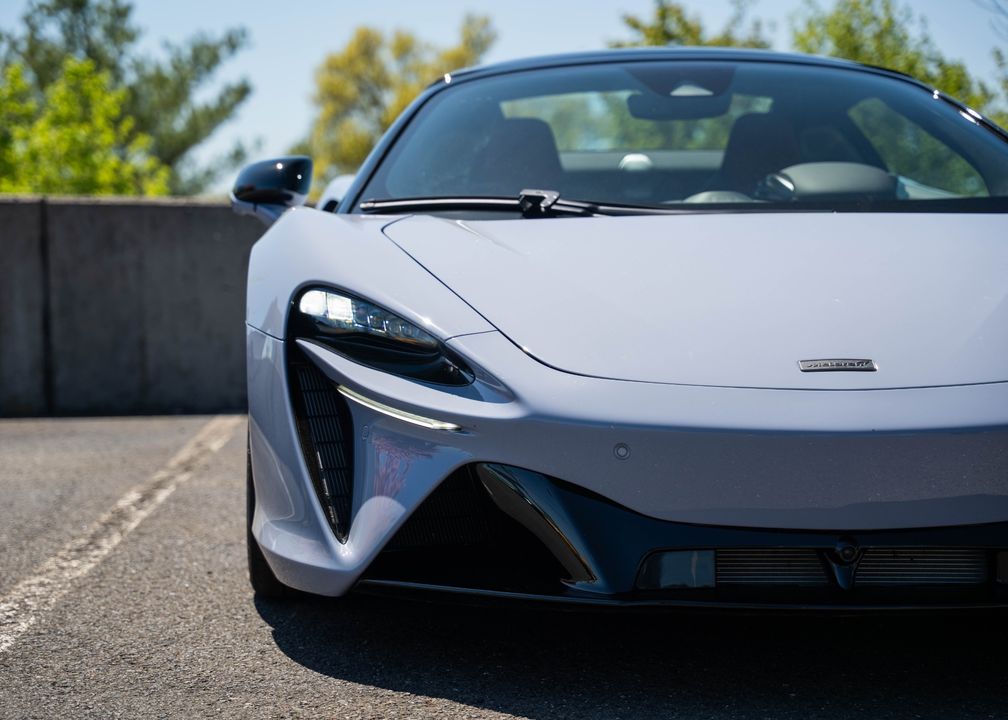 2025 McLaren Artura Spider