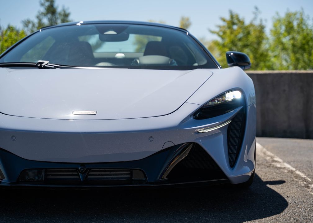 2025 McLaren Artura Spider