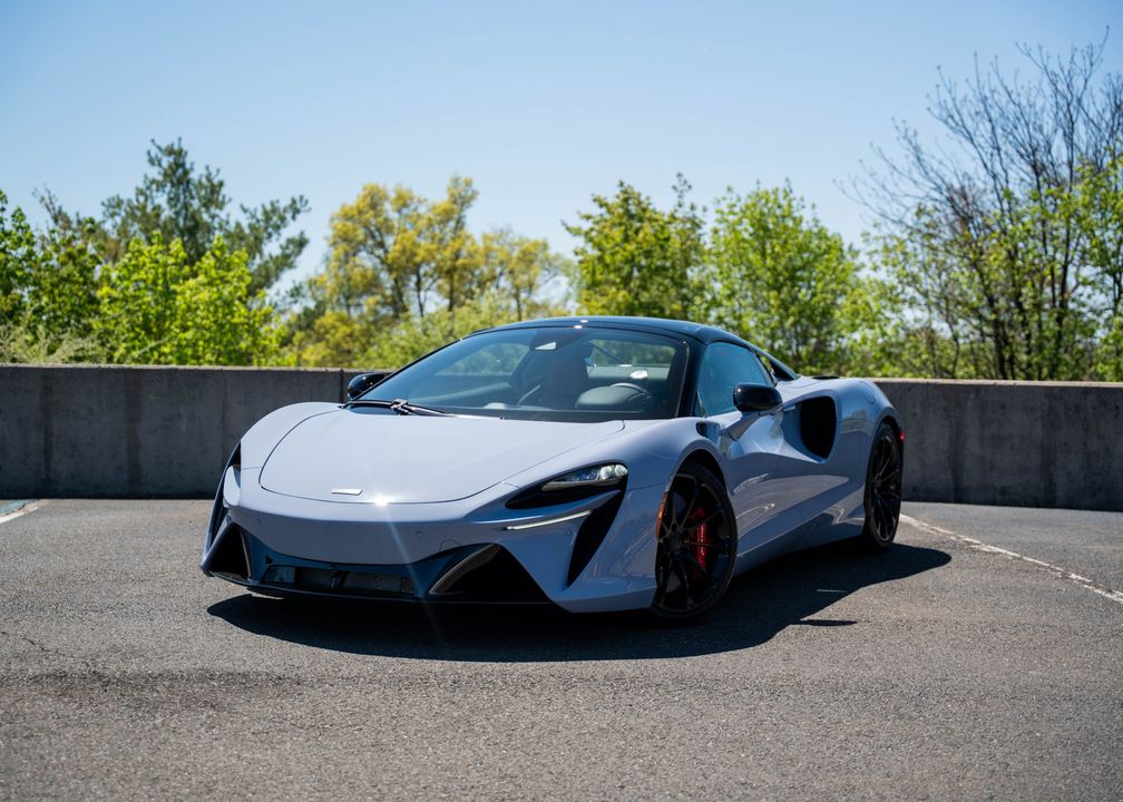 2025 McLaren Artura Spider