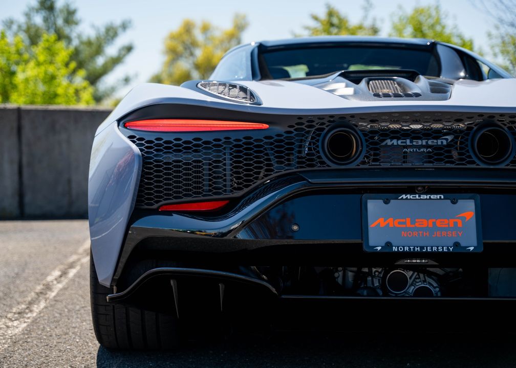 2025 McLaren Artura Spider