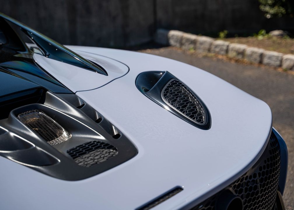 2025 McLaren Artura Spider