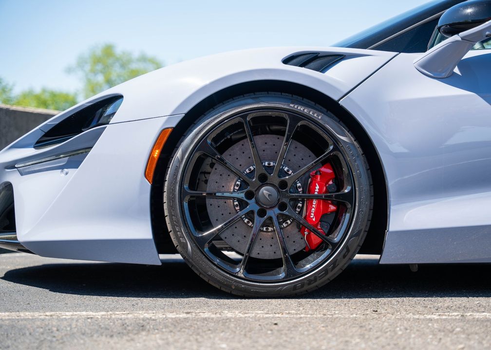 2025 McLaren Artura Spider