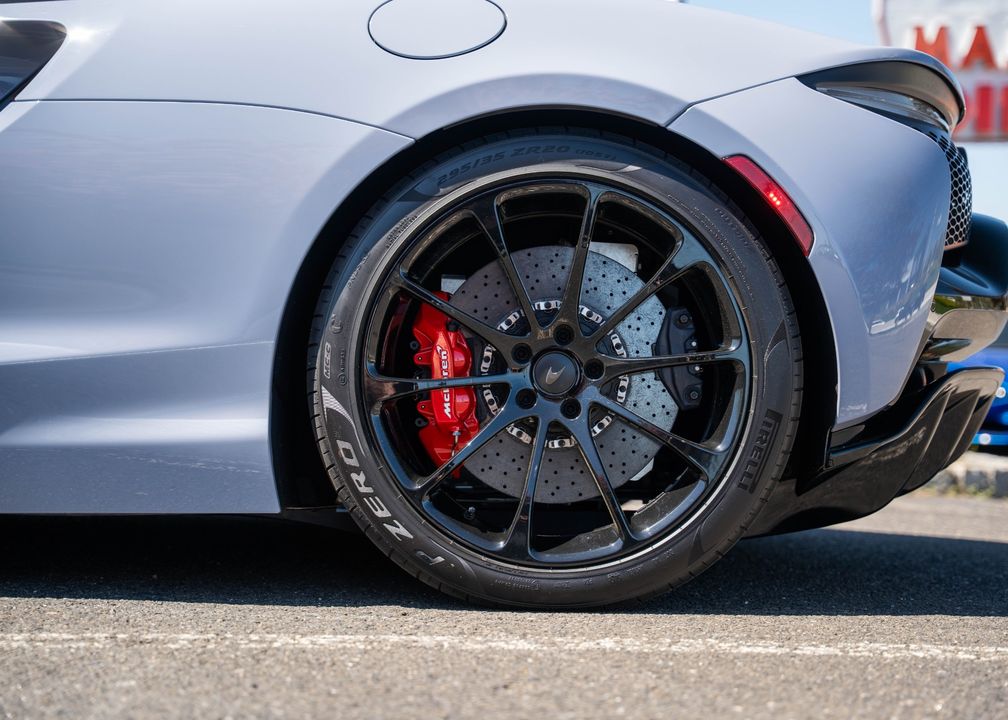 2025 McLaren Artura Spider