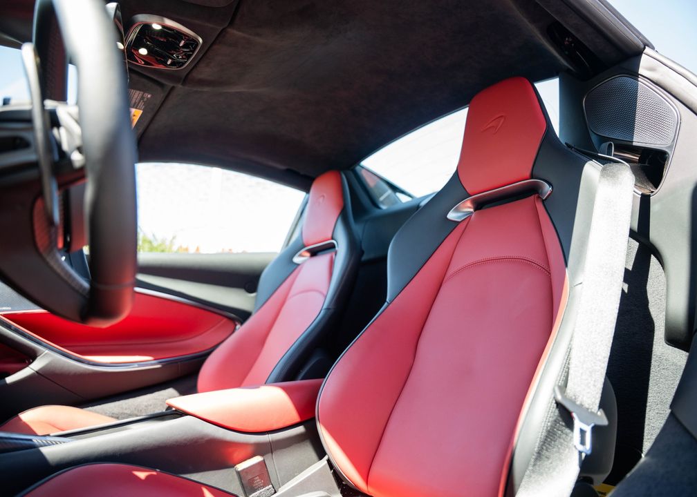 2025 McLaren Artura Spider