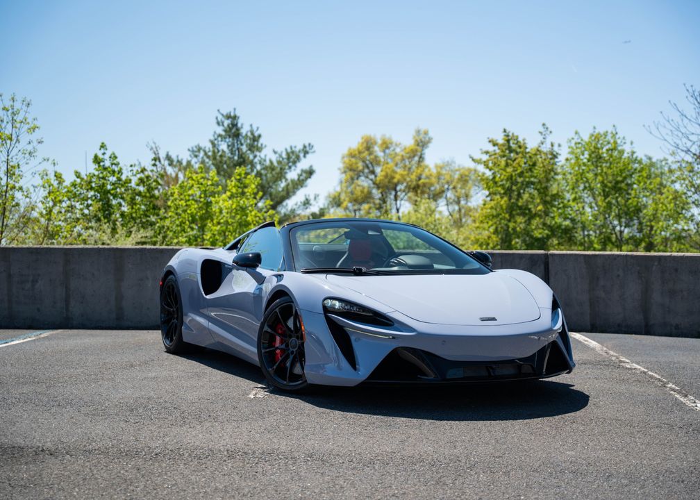2025 McLaren Artura Spider