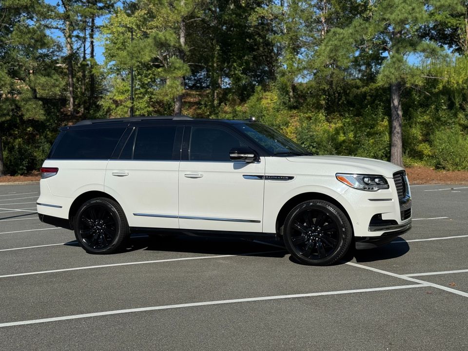 2023 Lincoln Navigator Black Label