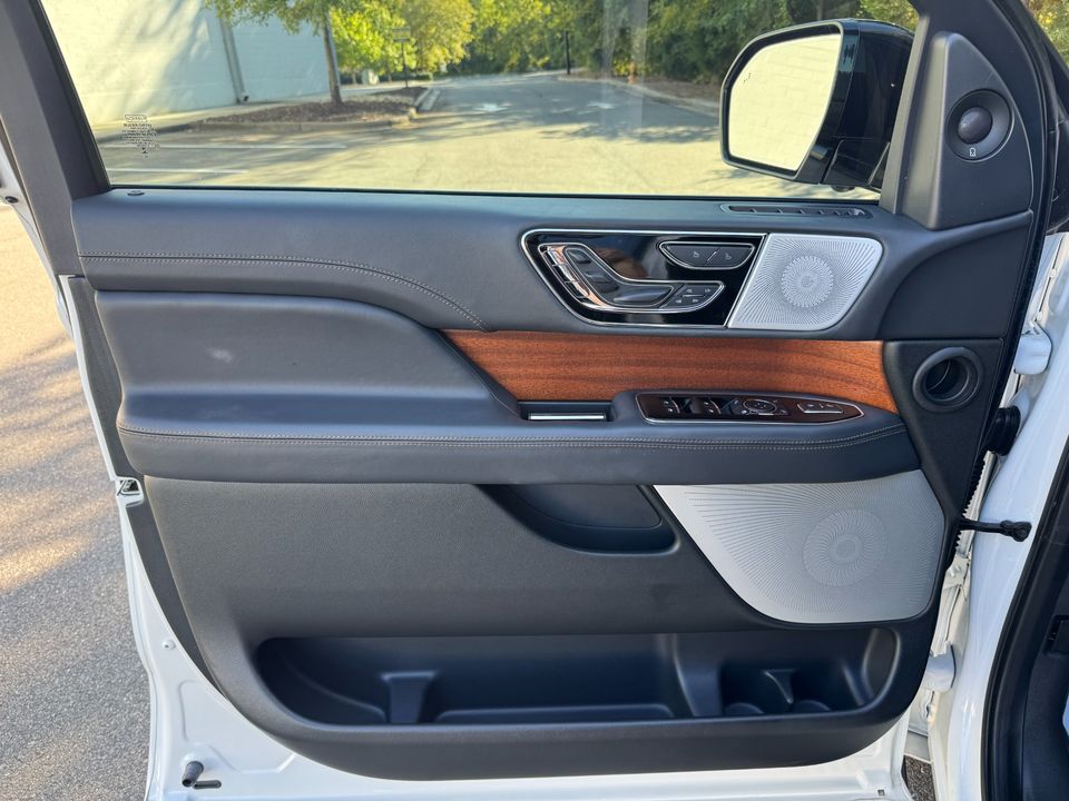 2023 Lincoln Navigator Black Label