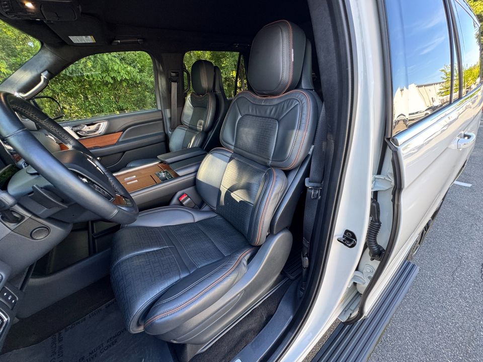 2023 Lincoln Navigator Black Label
