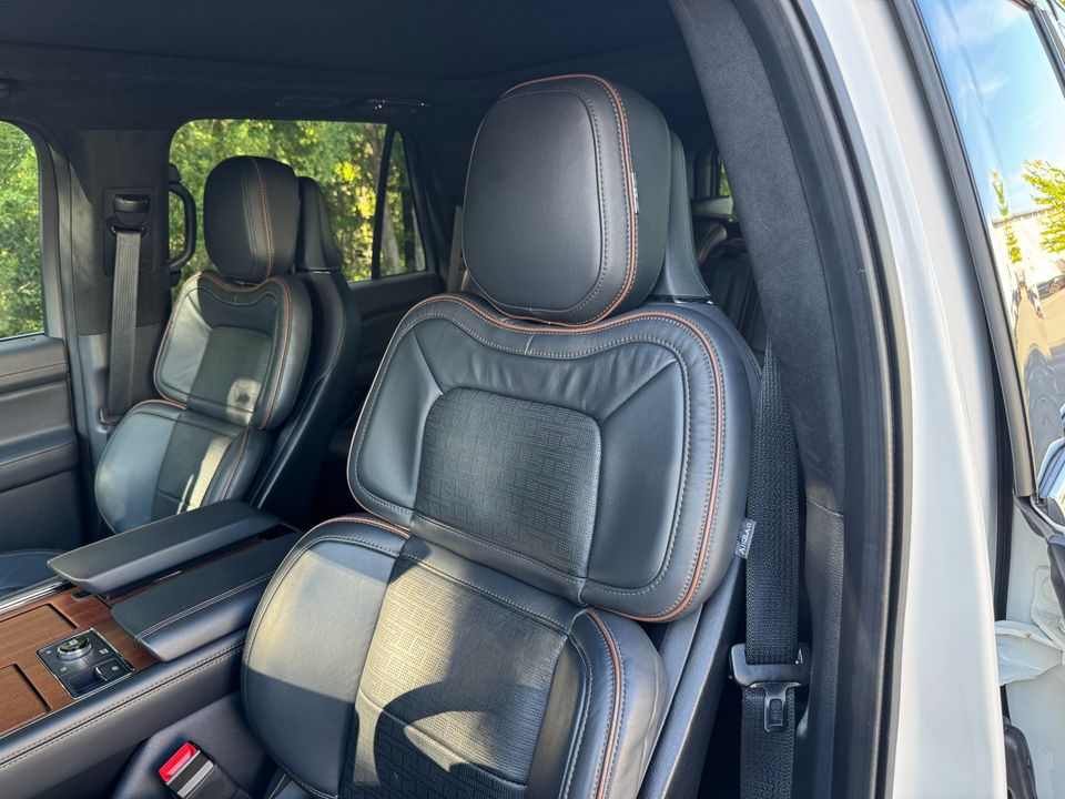 2023 Lincoln Navigator Black Label