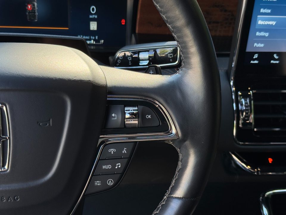 2023 Lincoln Navigator Black Label