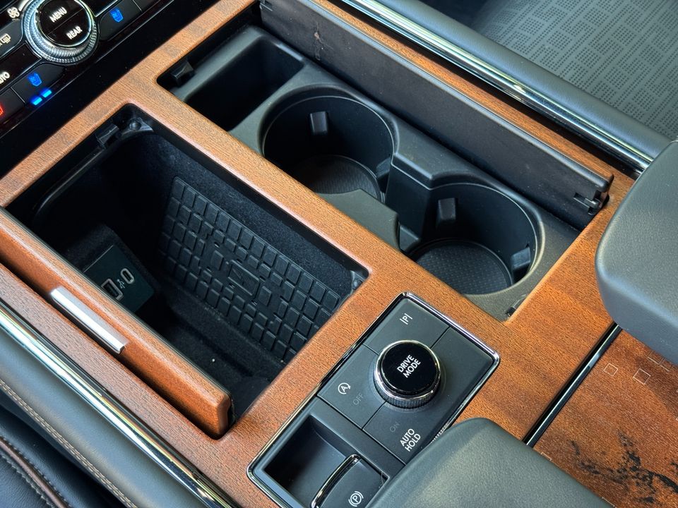 2023 Lincoln Navigator Black Label