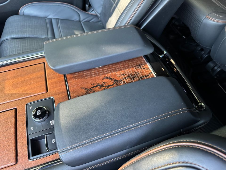 2023 Lincoln Navigator Black Label