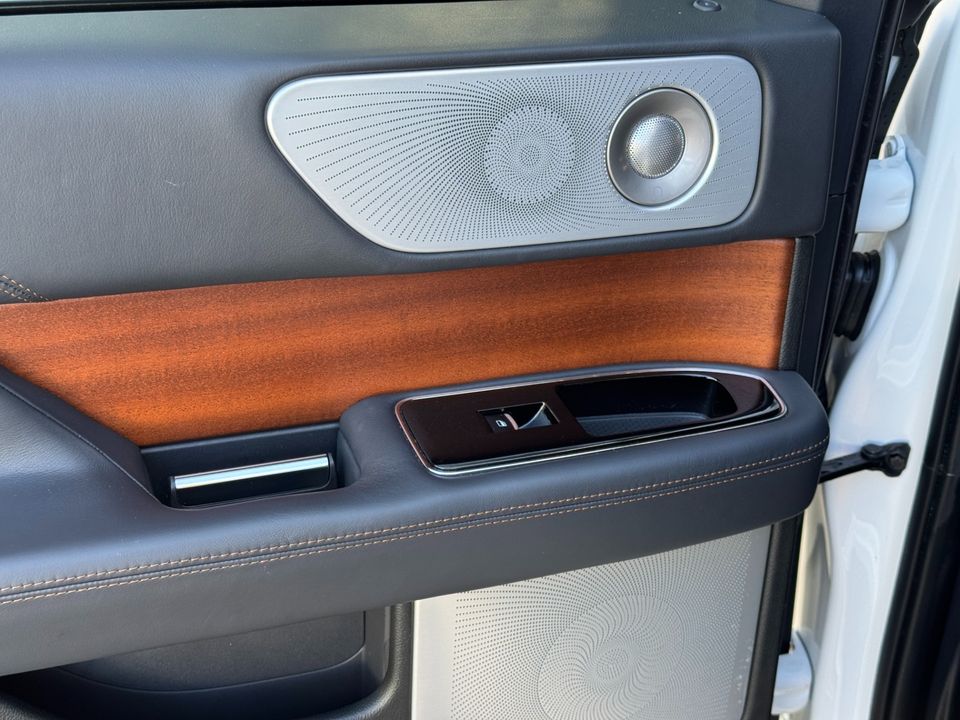 2023 Lincoln Navigator Black Label