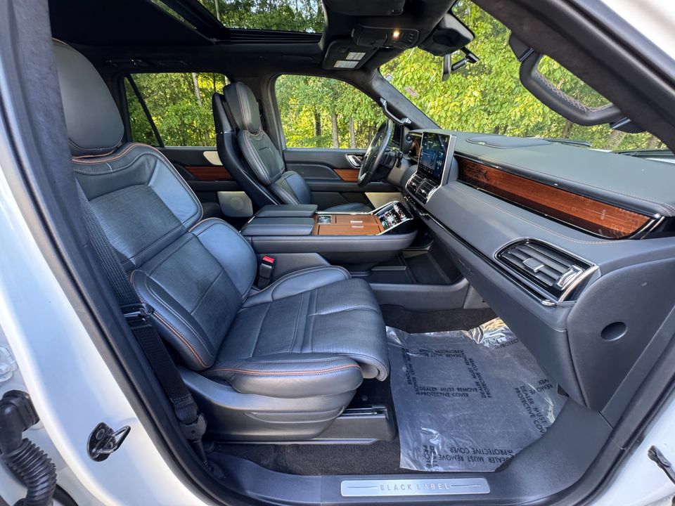 2023 Lincoln Navigator Black Label