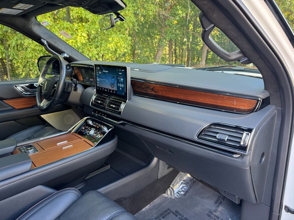 2023 Lincoln Navigator Black Label