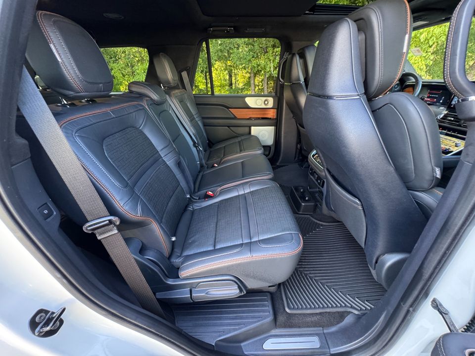2023 Lincoln Navigator Black Label