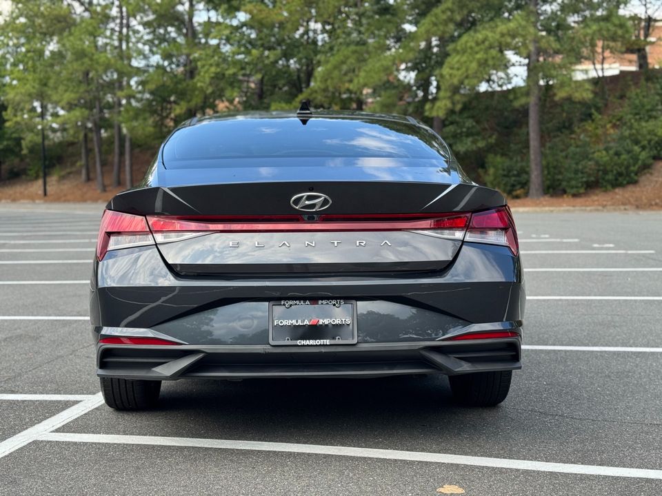 2022 Hyundai Elantra SEL