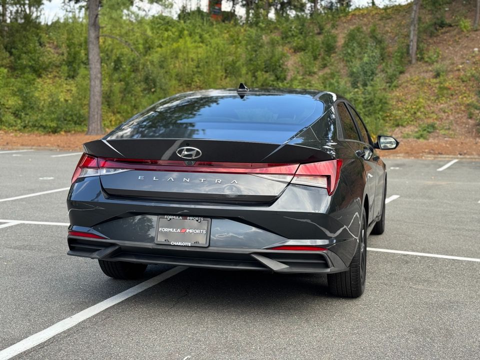 2022 Hyundai Elantra SEL