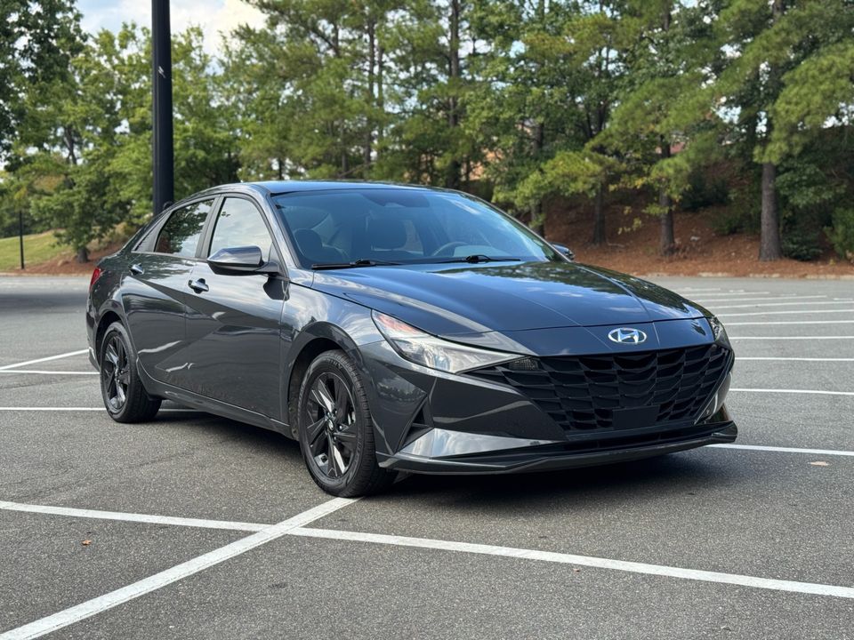 2022 Hyundai Elantra SEL
