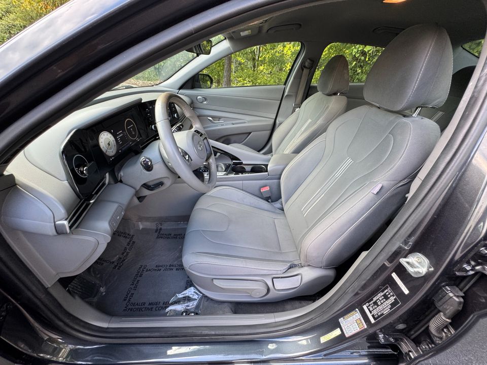 2022 Hyundai Elantra SEL