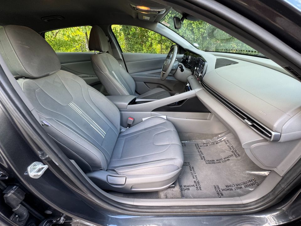 2022 Hyundai Elantra SEL
