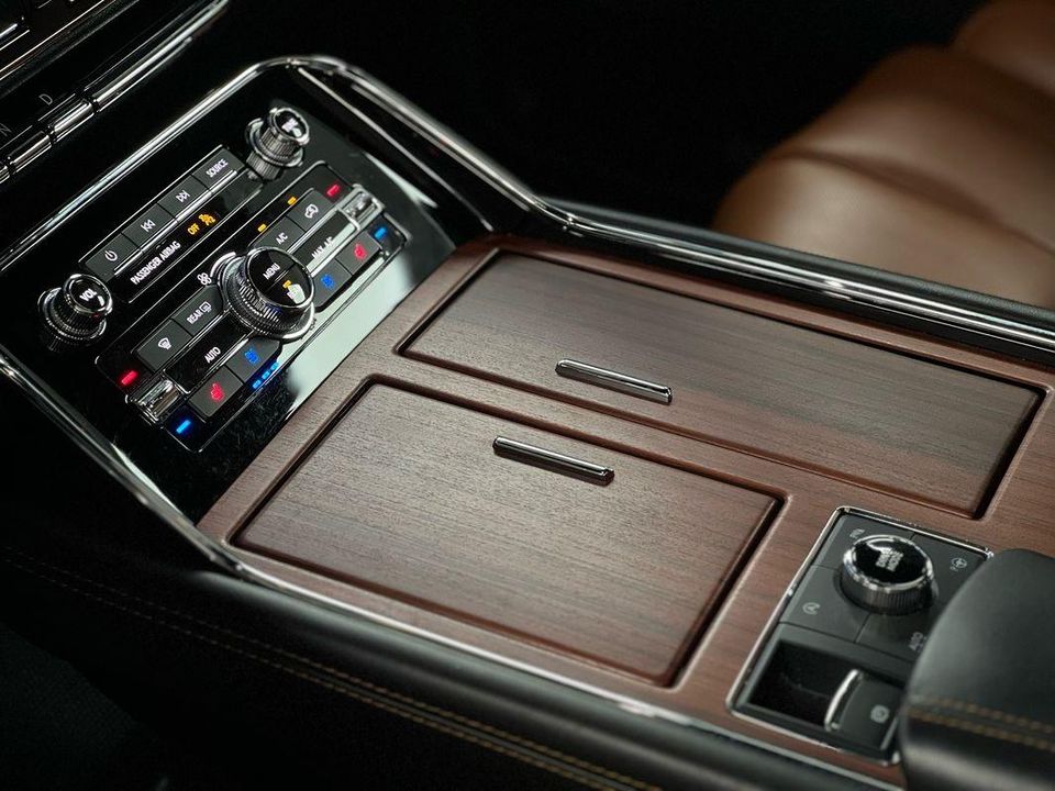 2020 Lincoln Navigator
