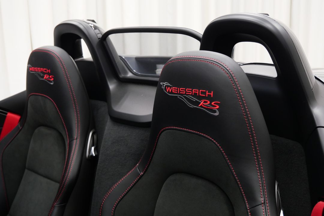 2025 Porsche 718